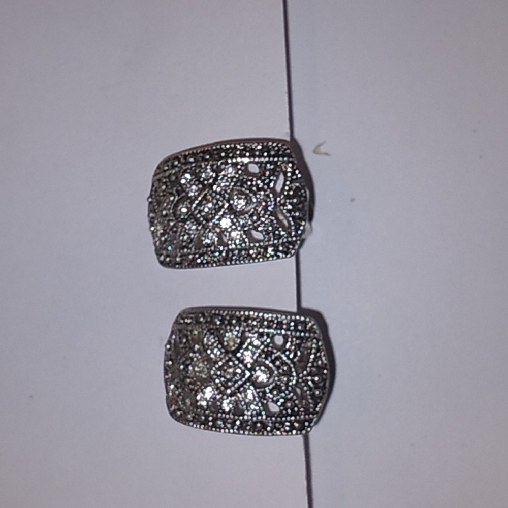 Vintage Clip on Earrings